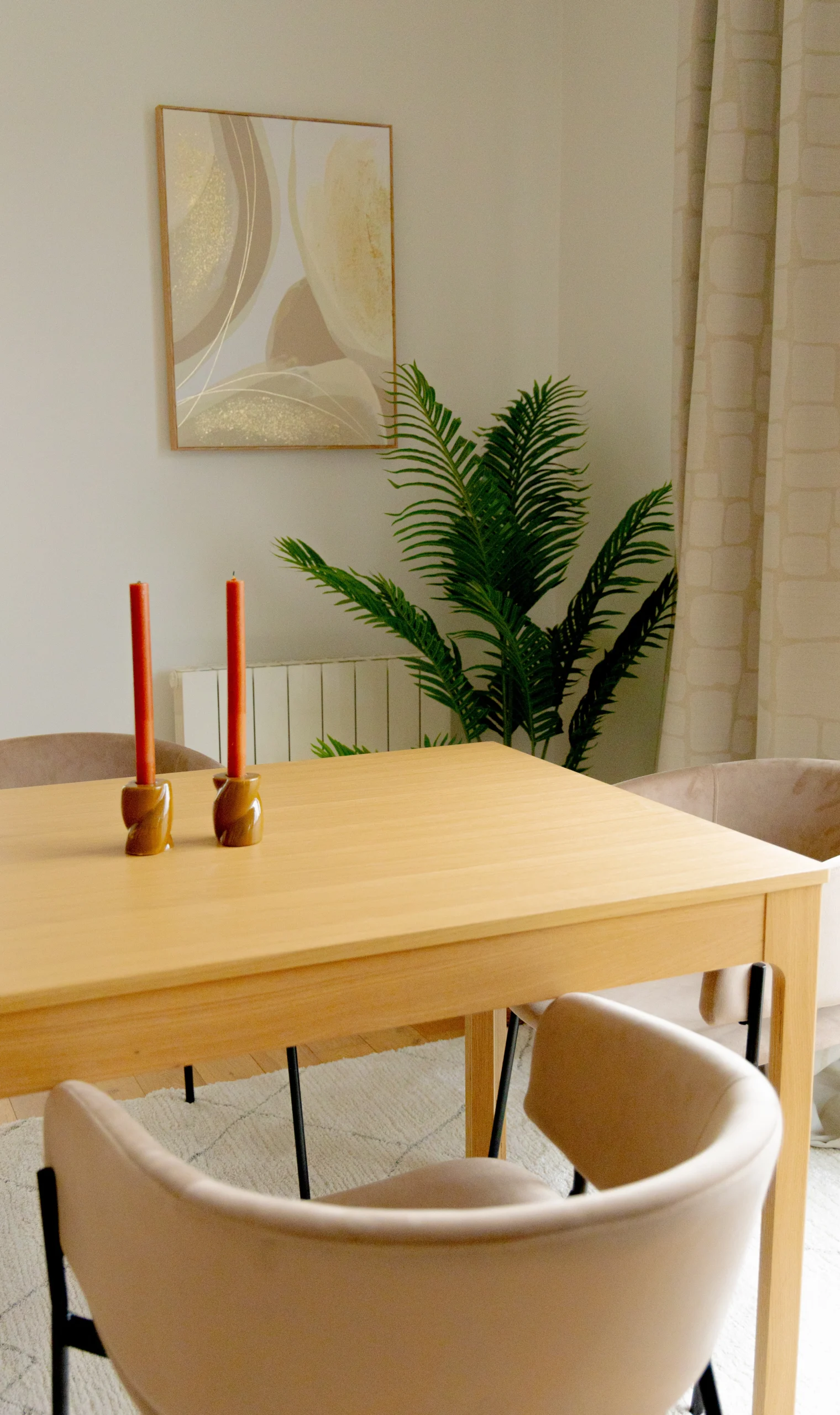rénovation intérieure d’un appartement parisien avec décoration chaleureuse et aménagement optimisé