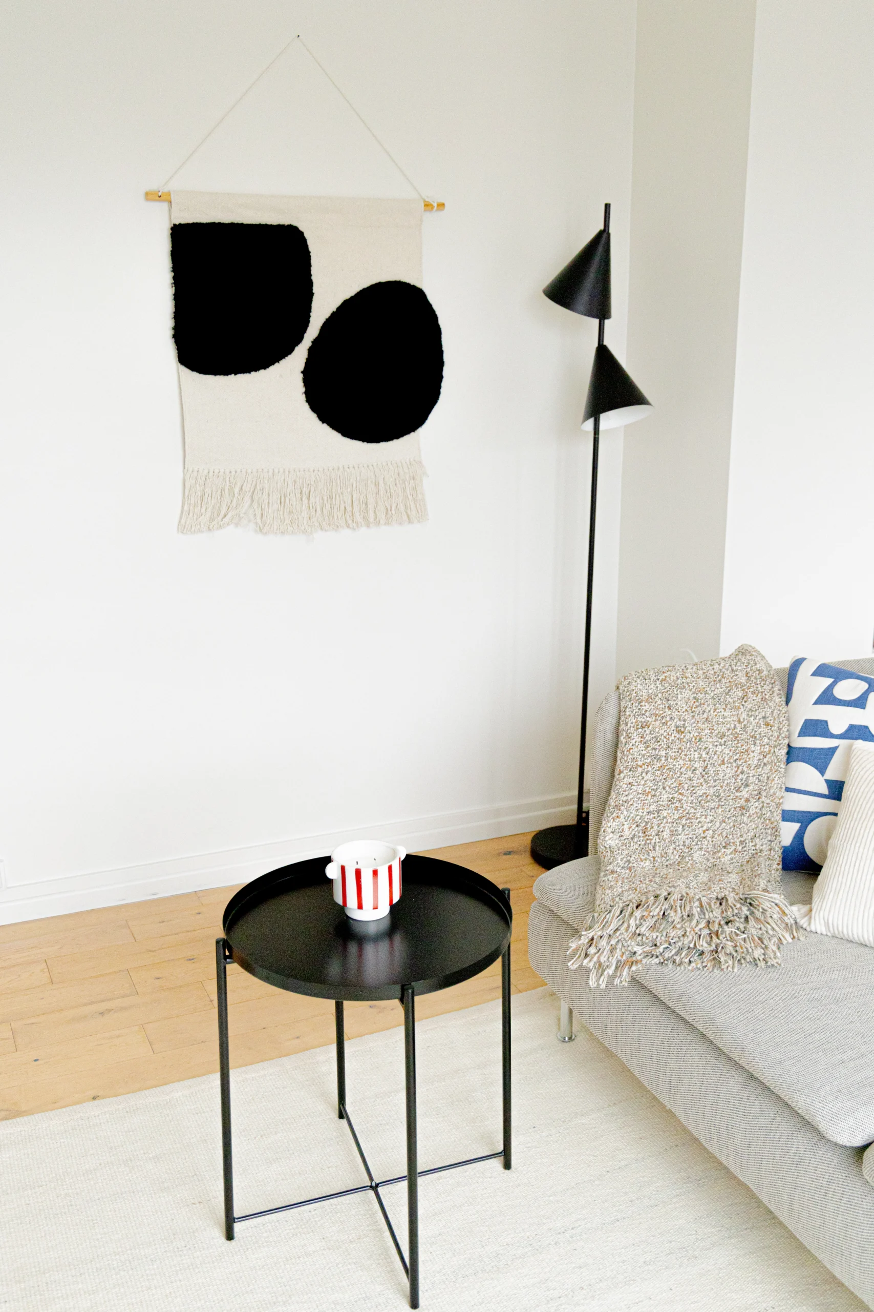 rénovation intérieure d’un appartement parisien avec décoration chaleureuse et aménagement optimisé